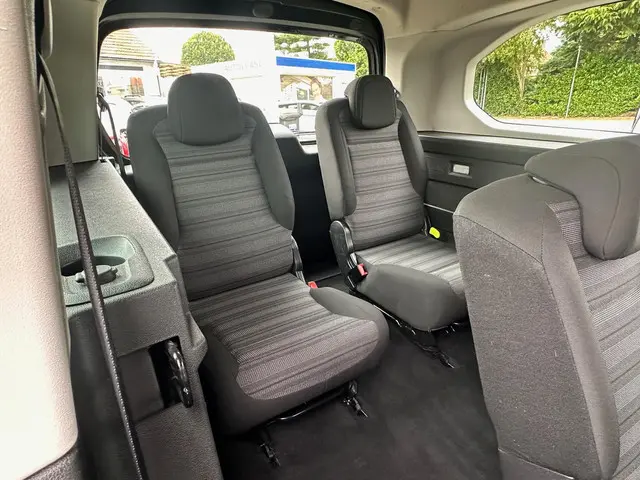 Opel Combo Life 1.2 Turbo L2H1 Edition 7p. 2020 Benzine 21