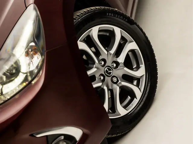 Mazda 2 1.5 Skyactiv-G GT-Luxury 2017 Benzine 17