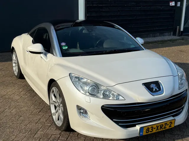 Peugeot RCZ 2