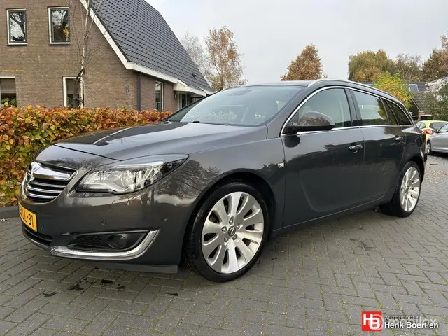 Opel Insignia Sports Tourer 1.6 T Cosmo 2014 Benzine