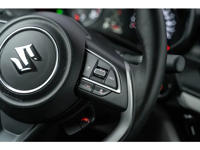 Suzuki Swift Smart Hybrid 1.2 Select 2025 Benzine 14