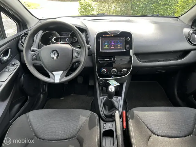 Renault Clio Estate 0.9 TCe Expression 2016 Benzine 11