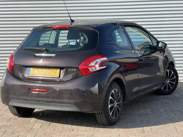 Peugeot 208 2