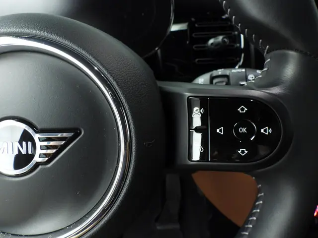 MINI 3-Deurs Cooper 2022 Benzine 14