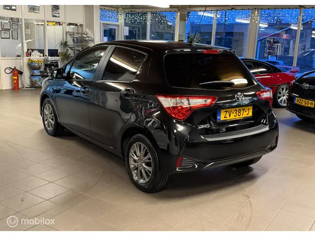 Toyota Yaris 1.5 VVT-i Dynamic AUTOMAAT! 2019 Benzine 10