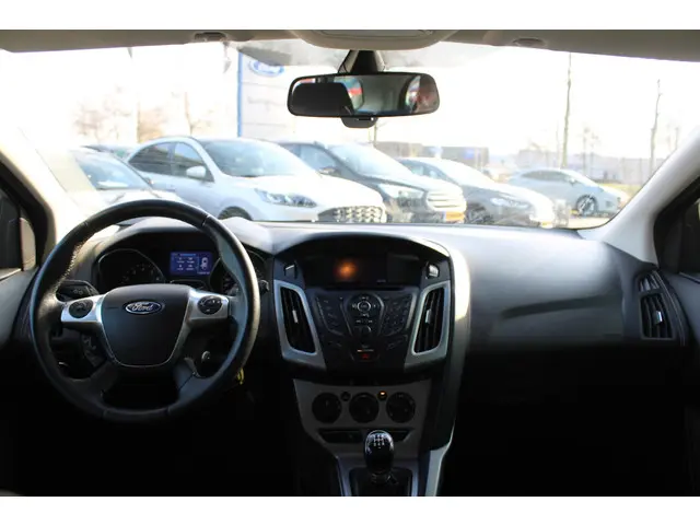 Ford Focus Wagon 1.0 EcoBoost Edition 2013 Benzine 8