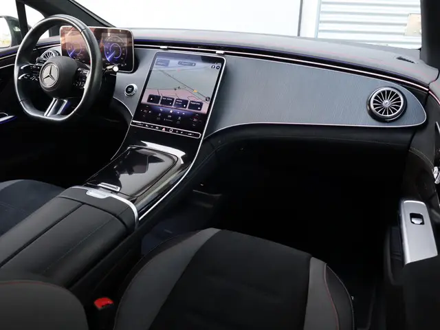 Mercedes-Benz EQE 300 AMG Line 89 kWh 2023 Elektrisch 3