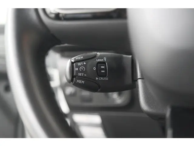 Citroën C3 PureTech 110 S&S Shine 2020 Benzine 42