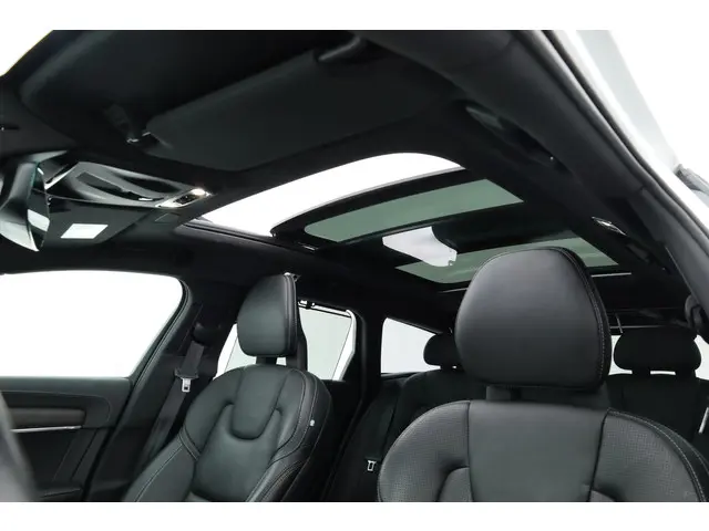 Volvo V90 Cross Country 2.0 T5 Pro 2018 Benzine 32