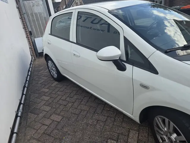 Fiat Punto Evo 0.9 TwinAir Lounge 2016 Benzine 19