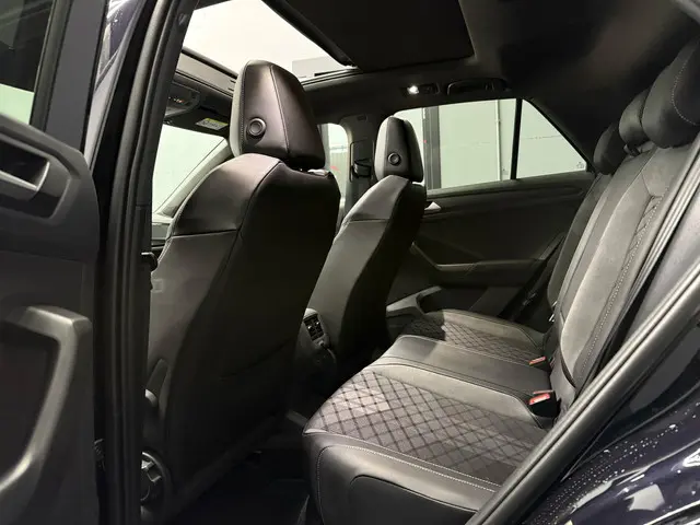 Volkswagen T-Roc 1.5 TSI R-Line Business 2024 Benzine 11