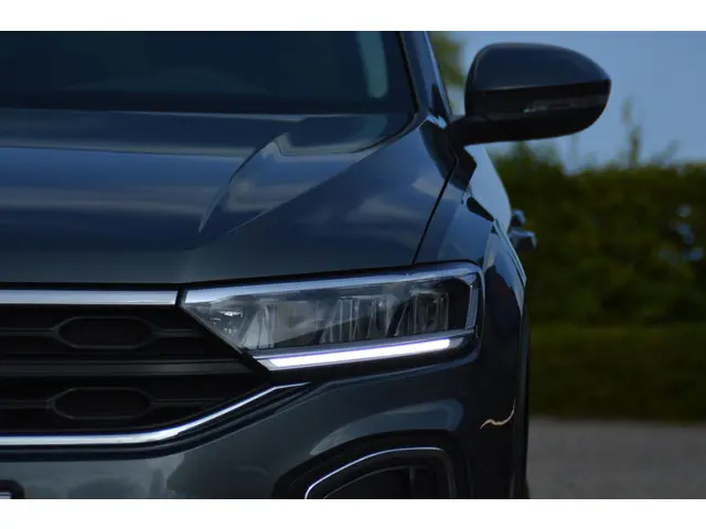 Volkswagen T-Roc 1.0 TSI Life Edition 2025 Benzine 26