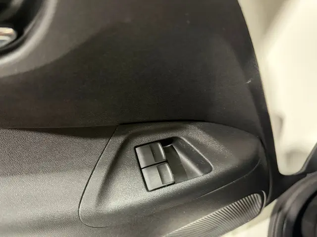 Toyota Aygo 1.0 VVT-i x-play 2017 Benzine 12