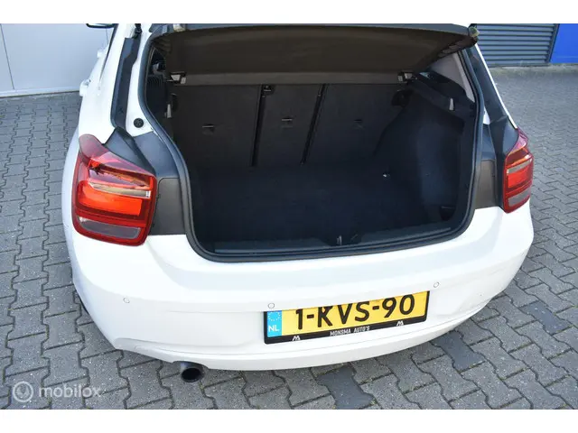 BMW 1 Serie 114i Business Urban Line 2013 Benzine 30