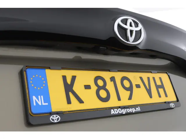 Toyota Yaris 1.5 VVT-i Dynamic 2021 Benzine 38