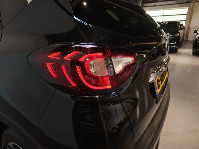 Renault Captur 0.9 TCe Intens Two-Tone 2018 Benzine 11