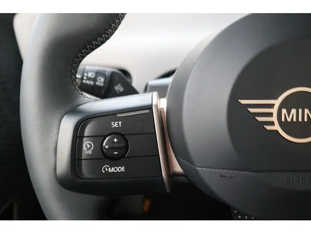 MINI Electric Cooper SE 2024 Elektrisch 15