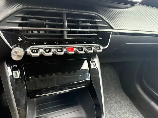 Peugeot 208 1.2 PureTech Blue Lease Allure 2020 Benzine 6