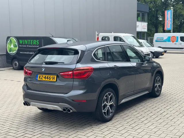 BMW X1 SDrive20i Centennial High Executive 2017 Benzine 3