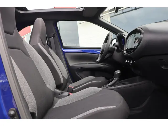 Toyota Aygo X 1.0 VVT-i AIR PLAY AUTOMAAT 2024 Benzine 26