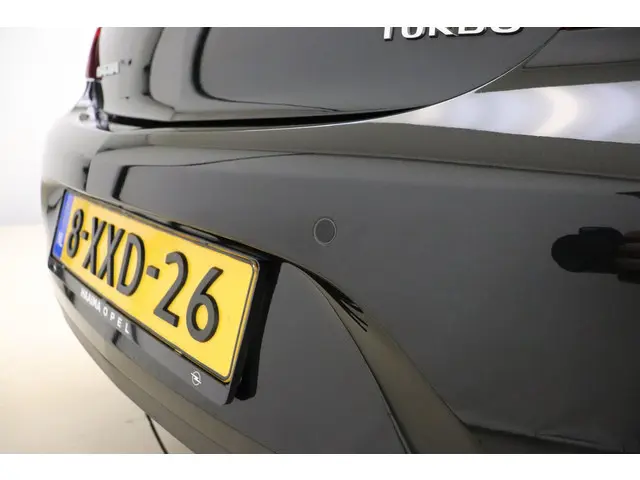 Opel Insignia 1.6 T Edition 2014 Benzine 14