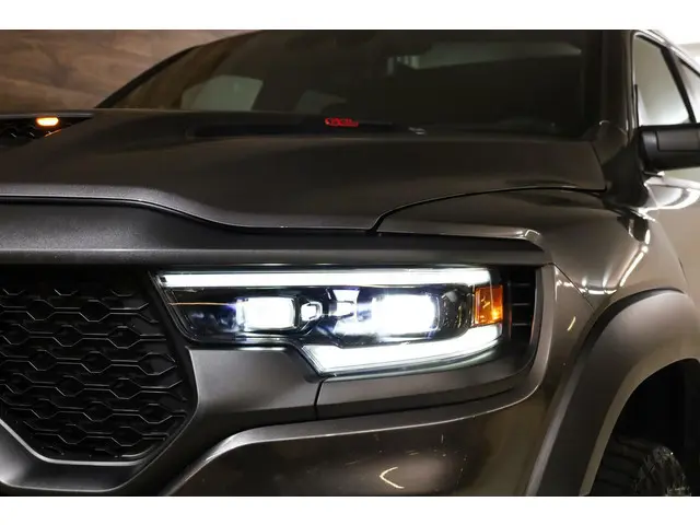 Dodge Ram 1500 4X4 6.2 V8 4x4 Crew Cab TRX 2022 Benzine 19