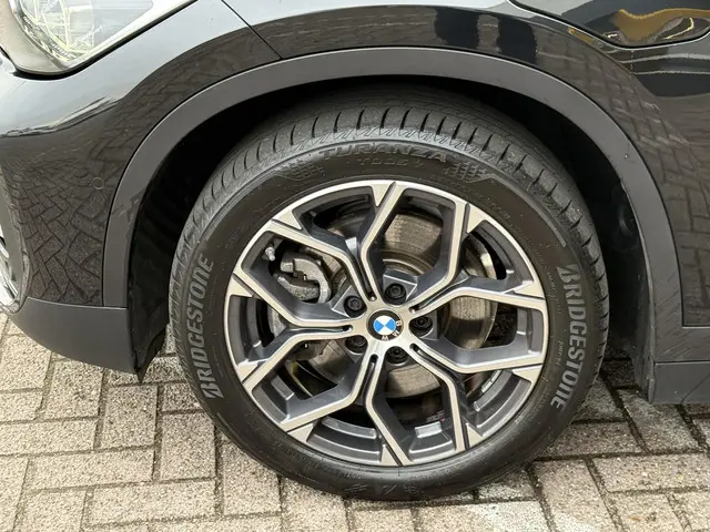 BMW X1 xDrive25e High Executive 2021 Hybride Benzine 28