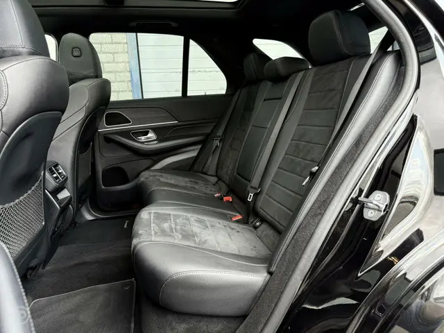 Mercedes-Benz GLE 300 d 4MATIC Premium Plus 2019 Diesel 12