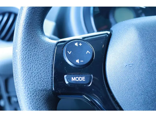 Peugeot 108 1.0 e-VTi Active 2018 Benzine 13