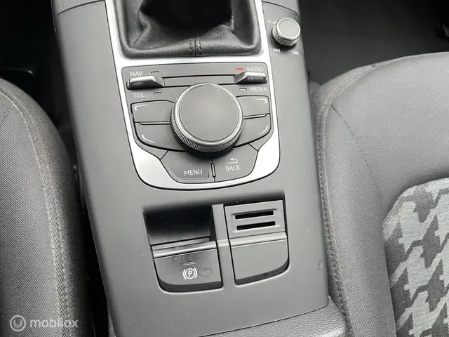 Audi A3 Sportback 1.2 TFSI S-line Sport 2016 Benzine 16