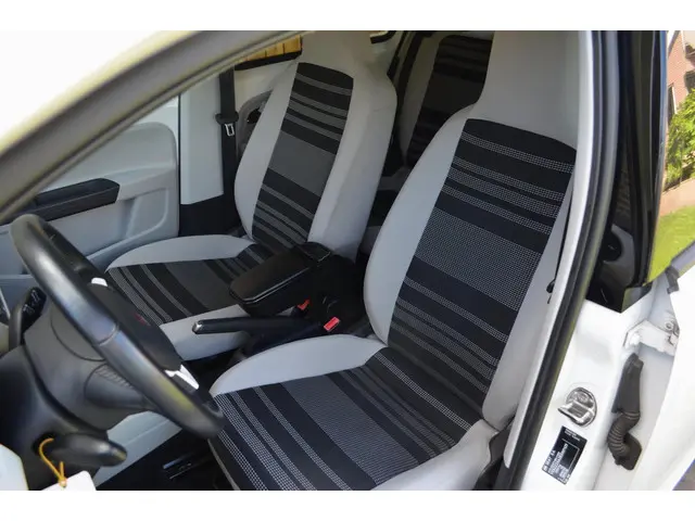 SEAT Mii 1.0 Chill Out / LM velgen / NL auto 2013 Benzine 7