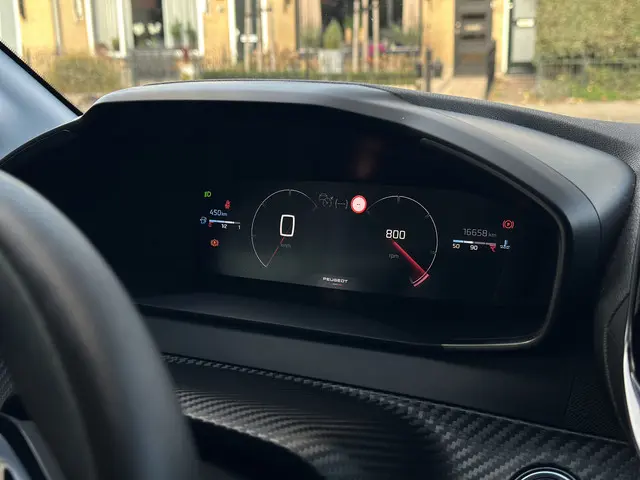 Peugeot 208 1.2 PureTech Allure Pack 2024 Benzine 39