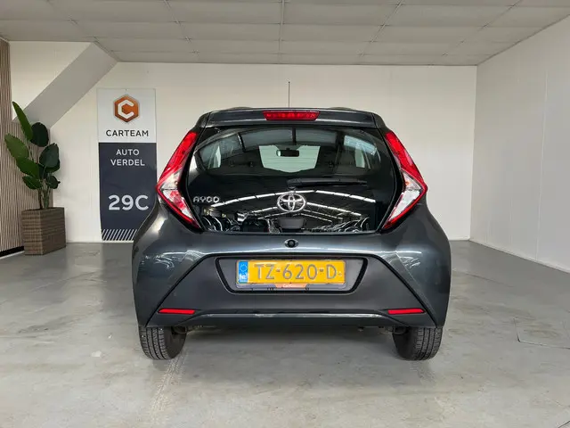 Toyota Aygo 1.0 VVT-i x-cite 2018 Benzine 8