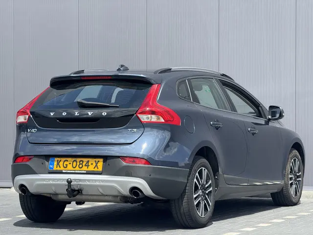 Volvo V40 Cross Country 1.5 T3 Nordic+ 2016 Benzine 17