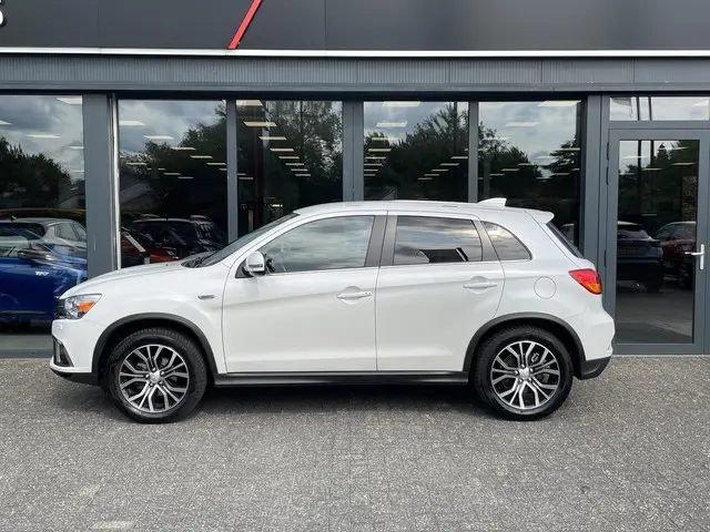 Mitsubishi ASX 1.6 Cleartec Connect Pro+ 2019 Benzine 13