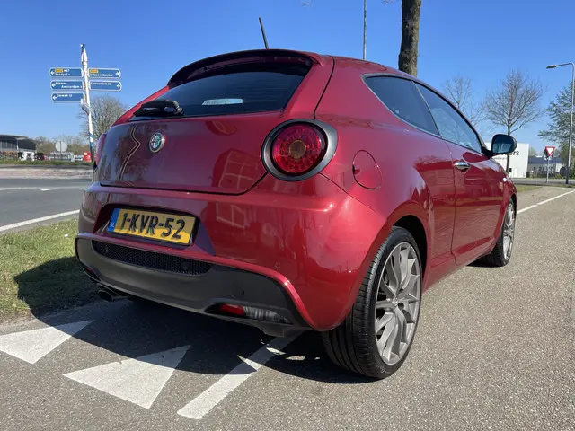 Alfa Romeo MiTo 1.3 JTDm ECO Distinctive 2013 Diesel 17