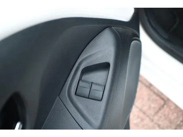 Toyota Aygo 1.0 VVT-i x-play limited 2019 Benzine 20