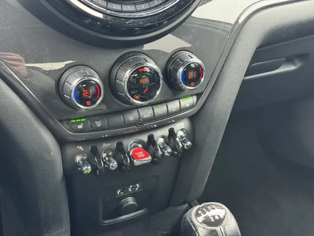 MINI Countryman COOPER Countryman Cooper 2018 Benzine 24