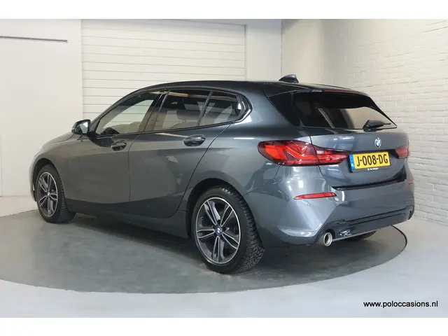 BMW 1 Serie 118i Sport-line 2020 Benzine 4