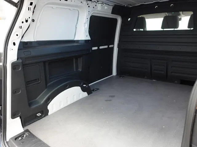 Volkswagen ID. Buzz Cargo 77 kWh 2023 Elektrisch 8