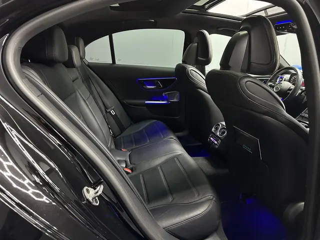 Mercedes-Benz C-Klasse C300 AMG Line 2021 Benzine 12