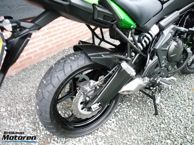 Kawasaki Versys 650 ABS 2022 Benzine 31