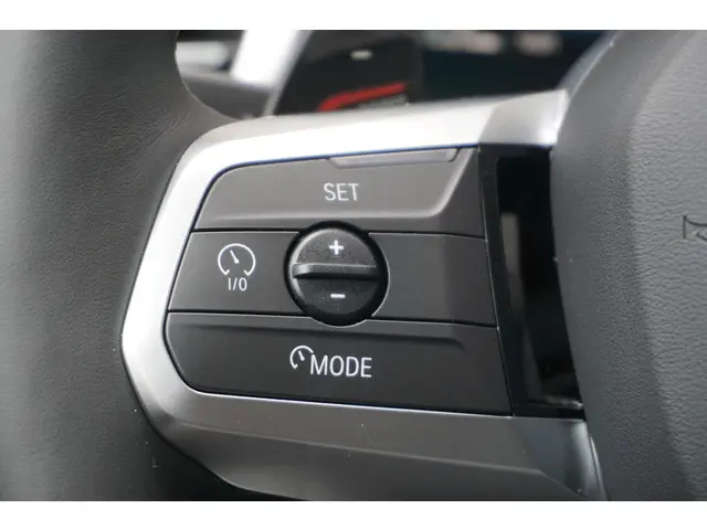 BMW X1 xDrive25e 2025 Hybride Benzine 27