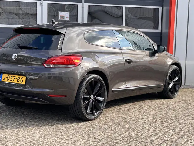 Volkswagen Scirocco 1.4 TSI Highline Plus 2012 Benzine 9