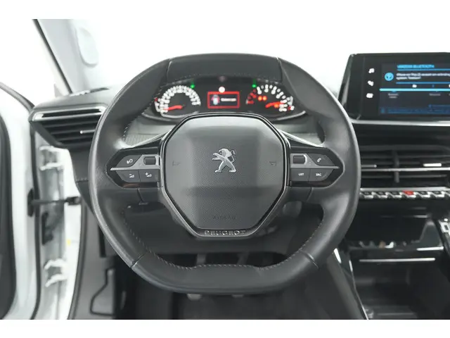 Peugeot 2008 PureTech 102 Allure Pack 2023 Benzine 42