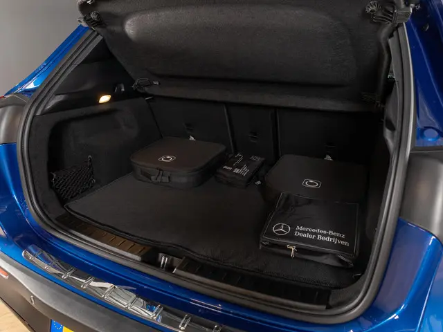 Mercedes-Benz EQA 250+ AMG Line 2024 Elektrisch 14