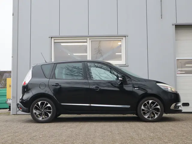 Renault Scénic 1.2 TCe 130 PK Bose 2014 Benzine 4