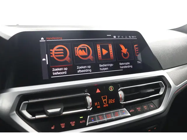 BMW 3 Serie 330i High Executive 2020 Benzine 54