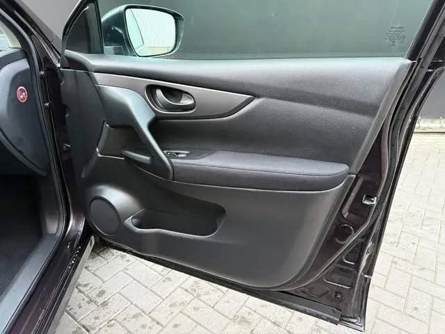 Nissan QASHQAI 1.2 Acenta 2014 Benzine 23