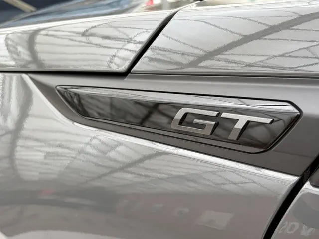 Peugeot 2008 Hybrid 136 GT 2024 Hybride Benzine 31